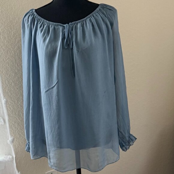 Women's blue  Italian blouse made of 100% silk/chiffon round neck size M - Picture 1 of 9